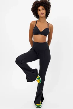 Active^Frankies Bikinis Billie Racerback Sports Bra Black