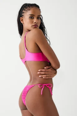 Tops|Bikinis^Frankies Bikinis Dean Underwire Shine Bikini Top Candy Pink